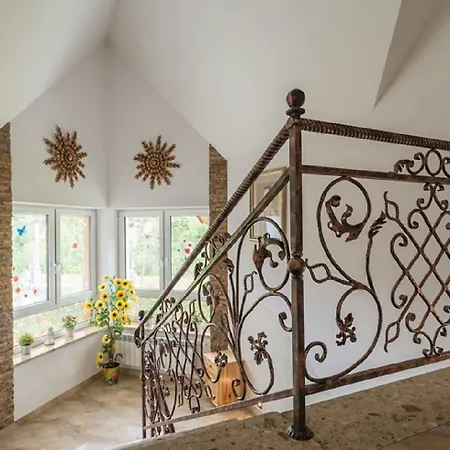 Dw Maria 2 Bed & Breakfast 3*