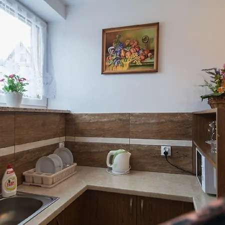 Dw Maria 2 Bed & Breakfast 3*