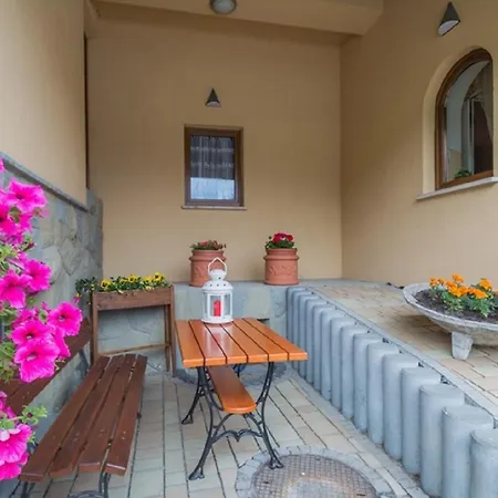 Dw Maria 2 Bed & Breakfast *