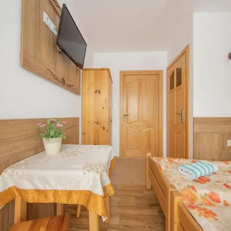 Dw Maria 2 Bed & Breakfast *